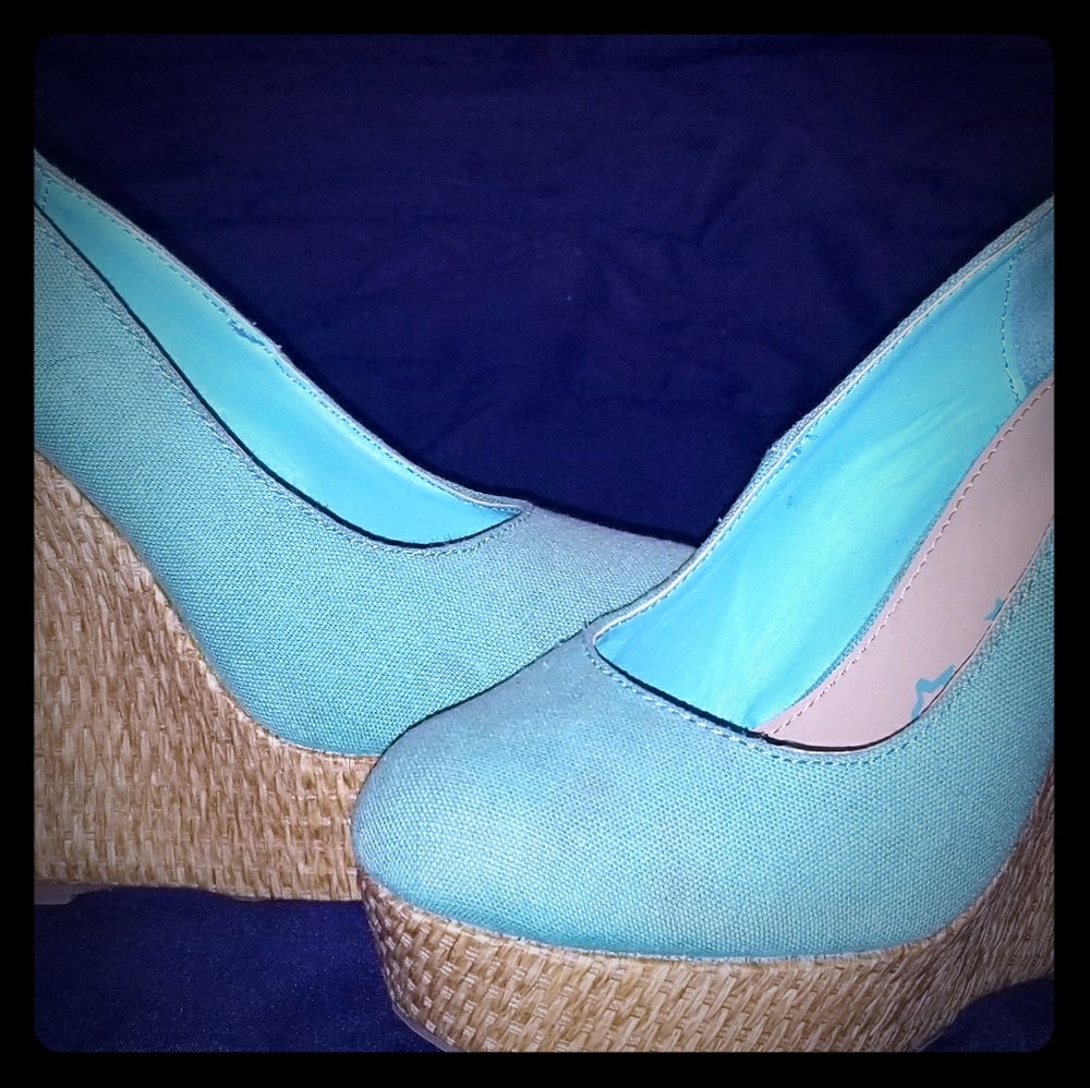 Size 5 1/2 wedges